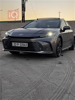 تۆیۆتا کامری